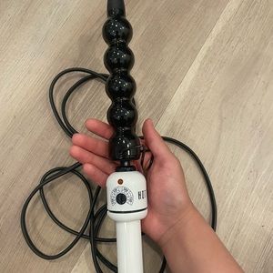 Hot Tools HTBW70 1 1/4" Bubble Curling Iron